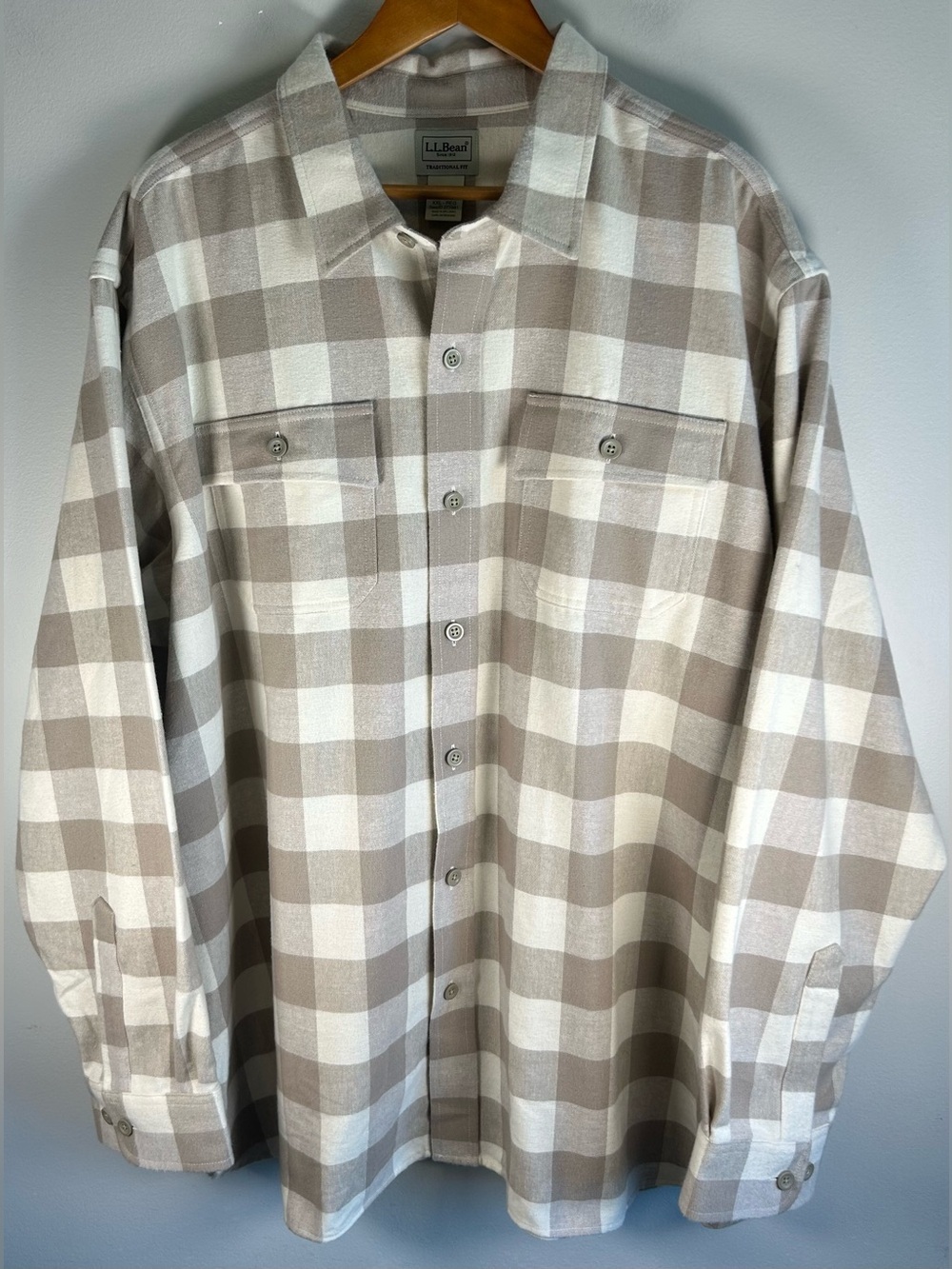 L.L. Bean Mens Chamois Shirt XXL Beige Plaid Traditional Fit Flannel Outdoors
